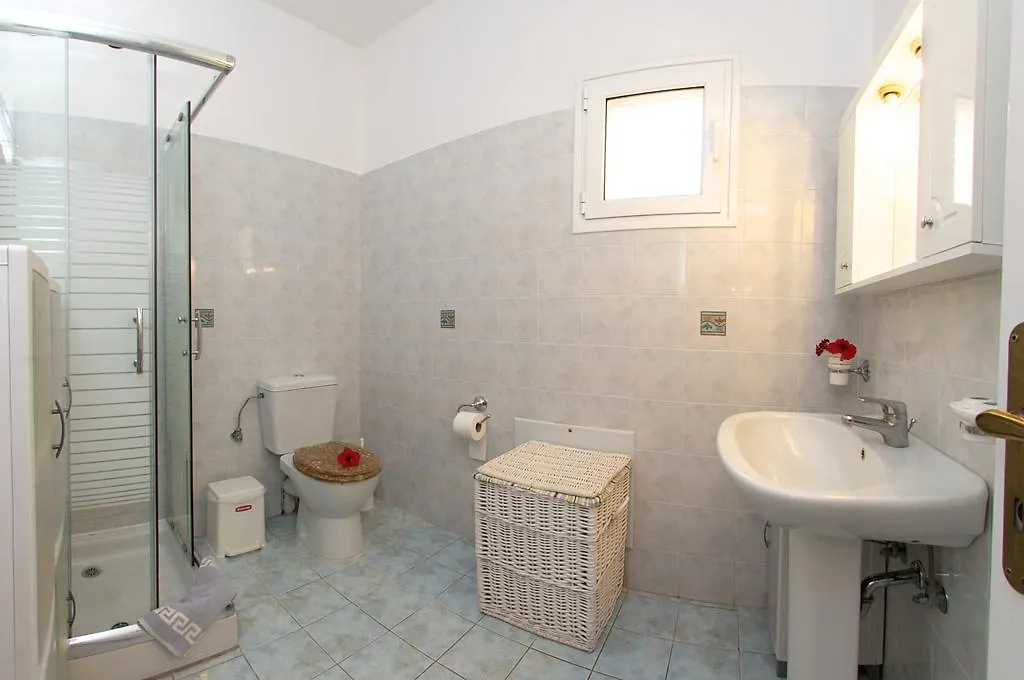 Holiday home George Apartments Lourdata